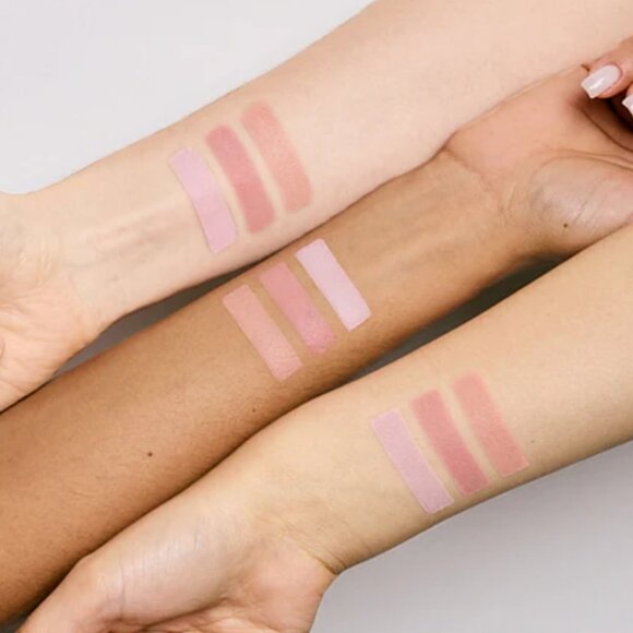 FLORASIS Ethereal Flush Smooth Powder Blush 03 - Picture 3 of 3